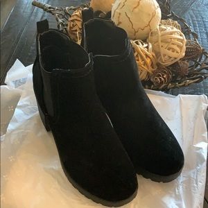 Ankle boots